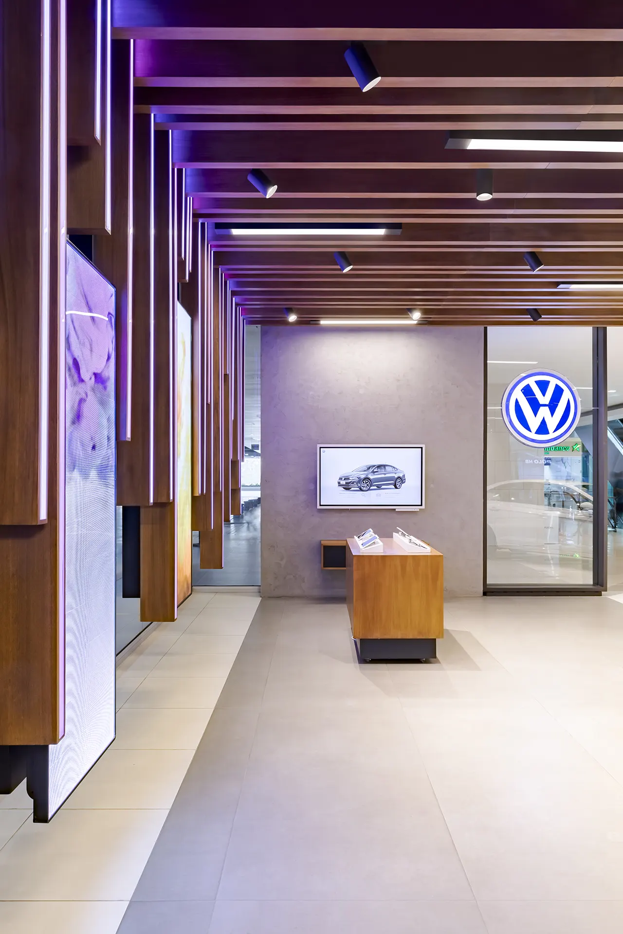Experiencia Volkswagen - Diseño arquitectónico, construcción, retail, locales comerciales en Quito | CVD Arquitectura