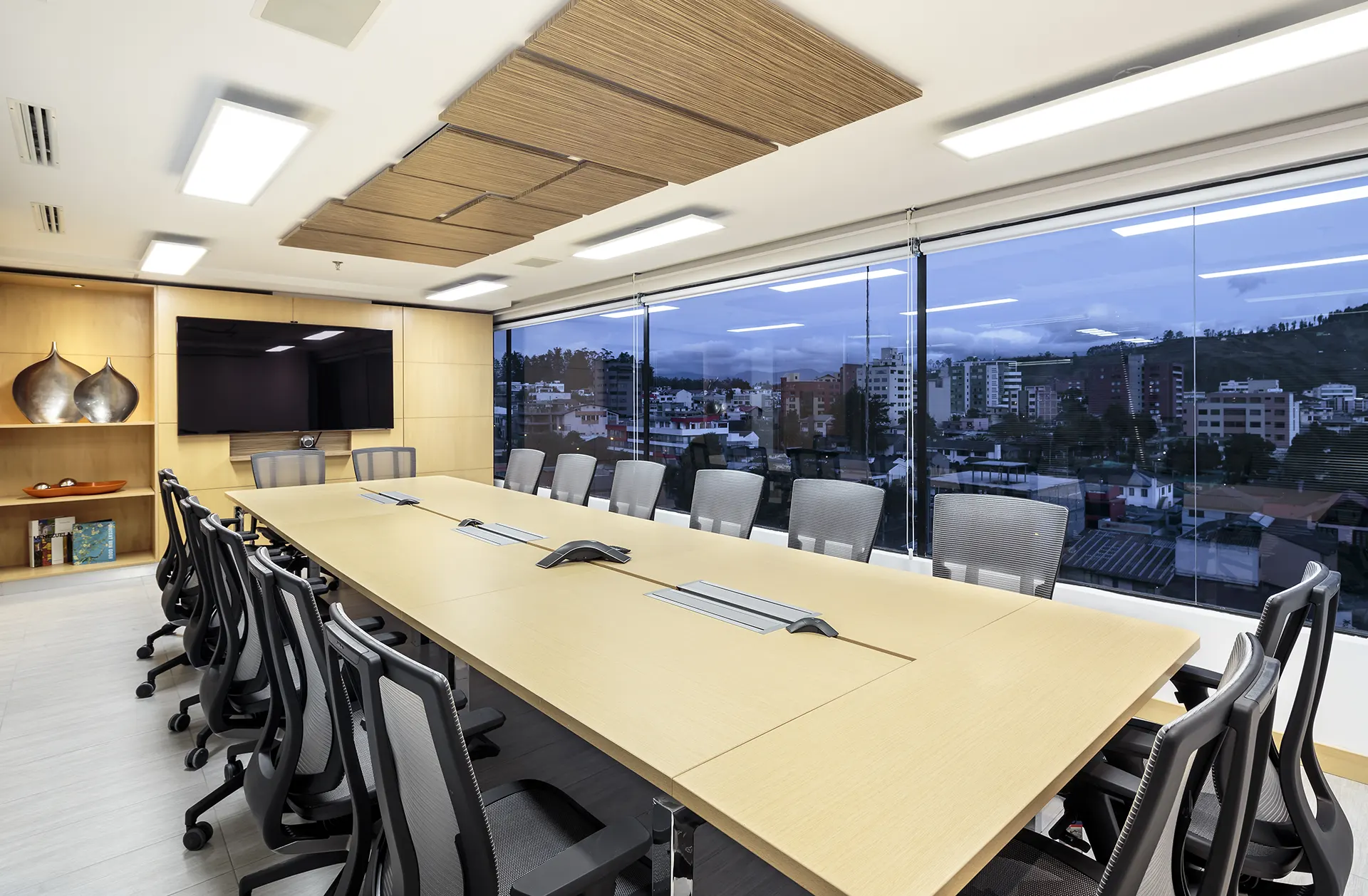 Odebrecht - Diseño interior y remodelación de oficinas en Quito - Corporativo